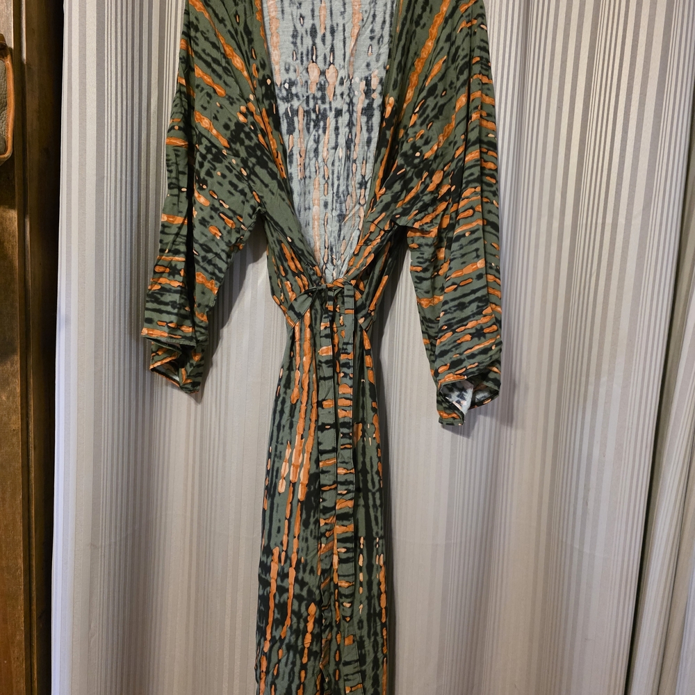 Source Unknown Green and Orange Robe